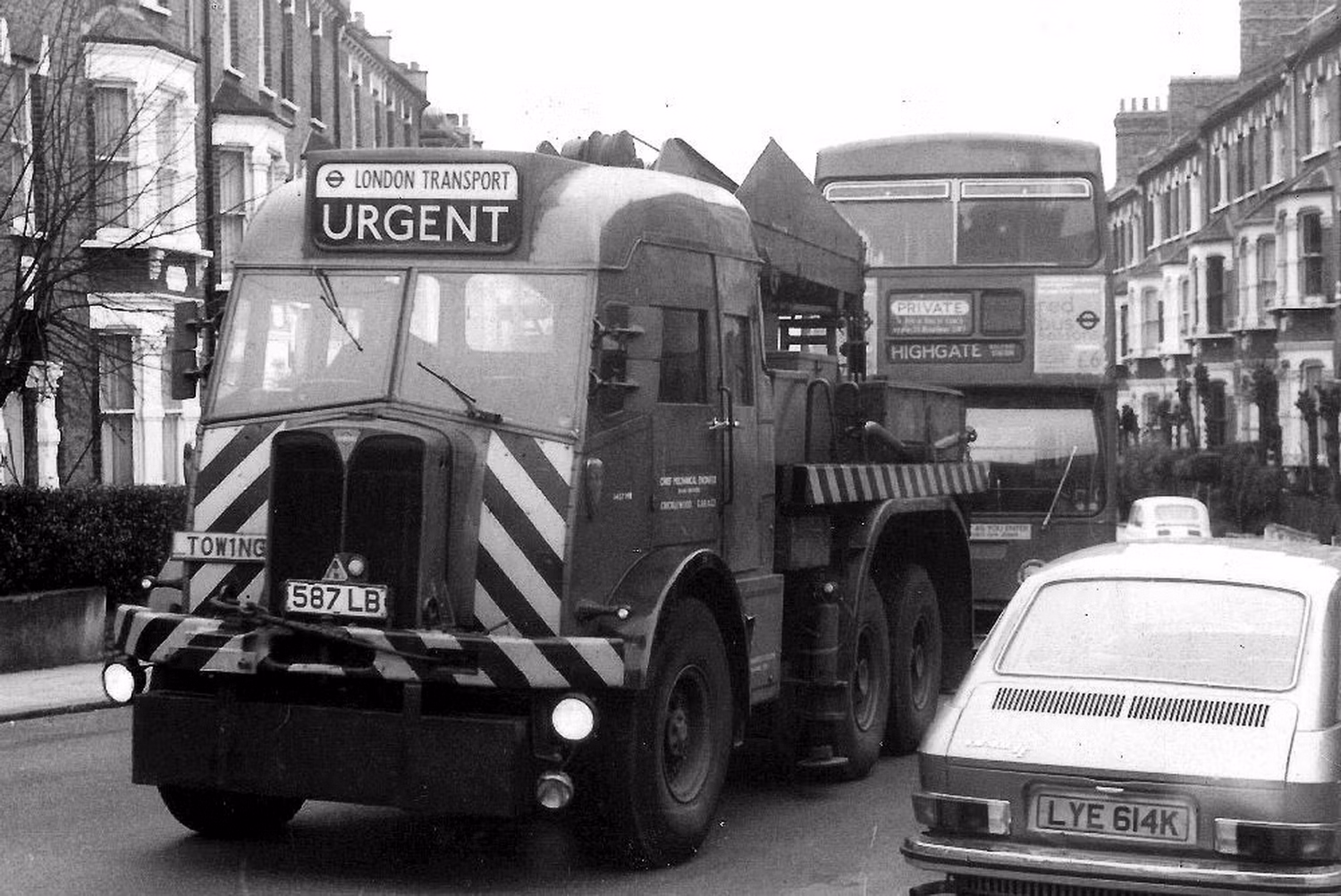 Sister vehicle RM1457